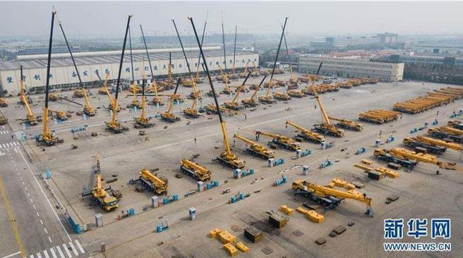 英國近日宣布對大陸國產挖掘機的出口啟動「雙反」調查。（示意圖／新華社）