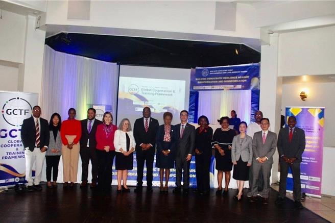 台美与圣露西亚举办论坛，分析假讯息介入对选举的影响。（外交部提供）