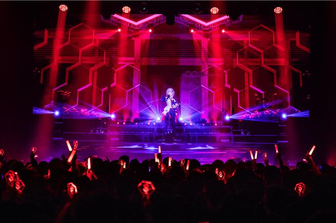 日本人气虚拟歌手Vsinger「HACHI」19日首度在台开唱。（Harry Huang提供）