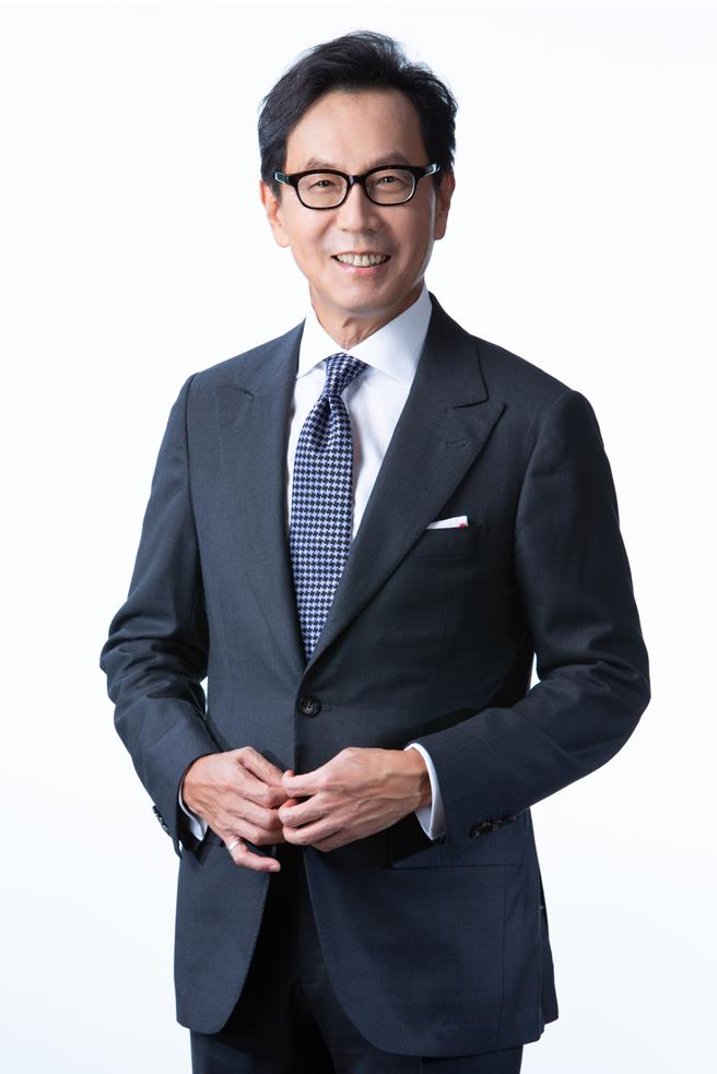 富邦集团董事长蔡明忠曾就读东海企管系，无论学业、事业皆展现傲人成就，2023年9月间获聘担任「东海大学永续发展委员会」委员，积极协助母校发展，东大将在12月18日颁予名誉博士学位。（东大提供／陈淑芬台中传真）