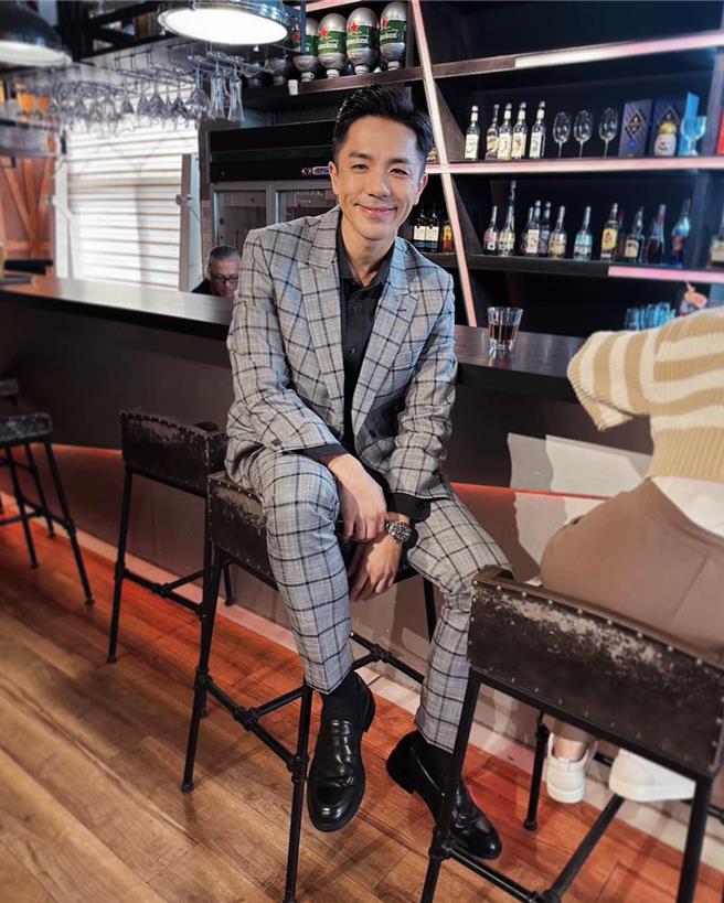 杨皓崴在《爱的荣耀》饰演企业家第二代。（民视提供））