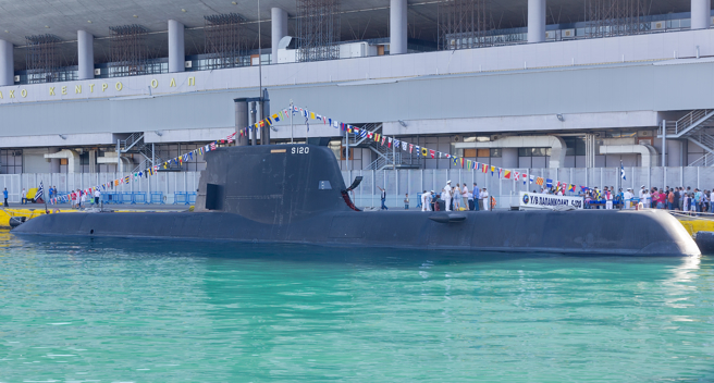 德国哈德威（Howaldtswerke-Deutsche Werft, HDW）造船厂打造的214级潜舰。（达志影像/Shutterstock）