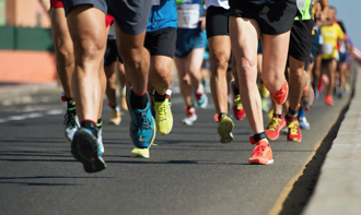 陸男選手半馬奪冠前「衝線帶突被收走」！網友炸鍋