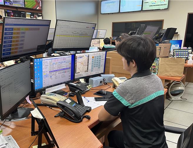 彰化县消防局率全国消防机关之先，导入「AI精准消防—防灾影像辨识预警及救灾任务语音纪录」系统，可协助119勤务指挥中心执勤员做快速精准调度。（彰化县消防局提供／孙英哲彰化传真）