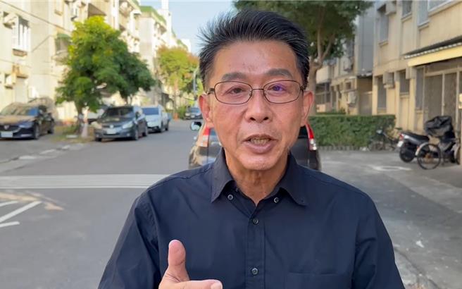 民眾党主席柯文哲今天中午召开中央委员会，拍板不分区立委名单，16席名单纳入各阵营代表。对此，民进党立委许智杰认为，民眾党两年任期作法，抢攻年轻族群和中间选民意味浓厚，确实对蓝绿不分区产生威胁，但仍有4关卡要过。（许智杰国会办公室提供）