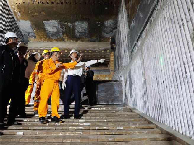 嘉义县鹿草焚化厂9月起展开整改作业，分年2阶段整改将投入14亿600多万元，目前升级整备工程第1阶段即将完成。（吕妍庭摄）