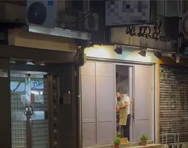 該名火鍋店業者日前被目擊民眾拍下連扇女員工3巴掌，影片事後流傳網路，隨即掀起熱議。（圖／翻攝自臉書《爆料公社二社》）