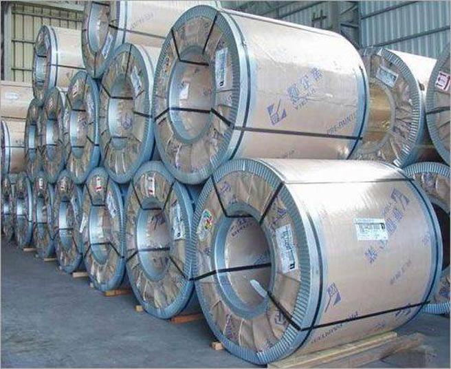 国际铁矿价格上涨外，欧美钢价跟着走高，亚洲钢价蠢蠢欲动。（钢品图／烨辉企业）