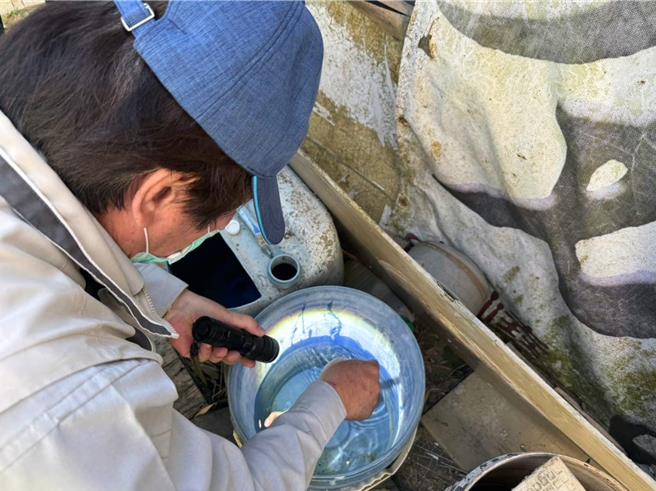 台南市进入「灭孓保全计画」动员孳清期，市府将针对全市13区共105里持续提高通报率。（登防中心提供／洪荣志台南传真）