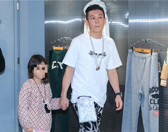 女儿想继承衣钵踏入演艺圈，陈冠希也非常支持。（粘耿豪摄）