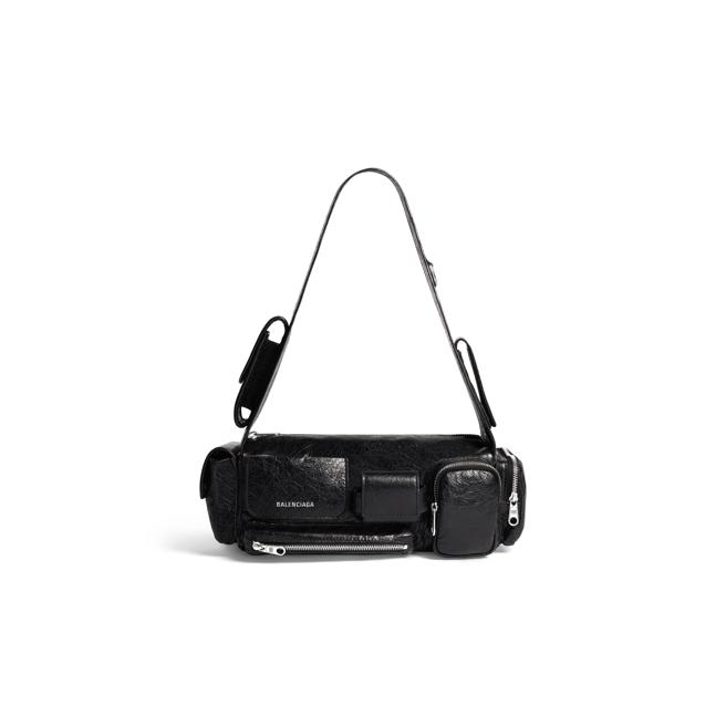 Balenciaga SUPERBUSY XS SLING BAG IN BLACK，6万150元。（Balenciaga提供/林欣仪台北传真）