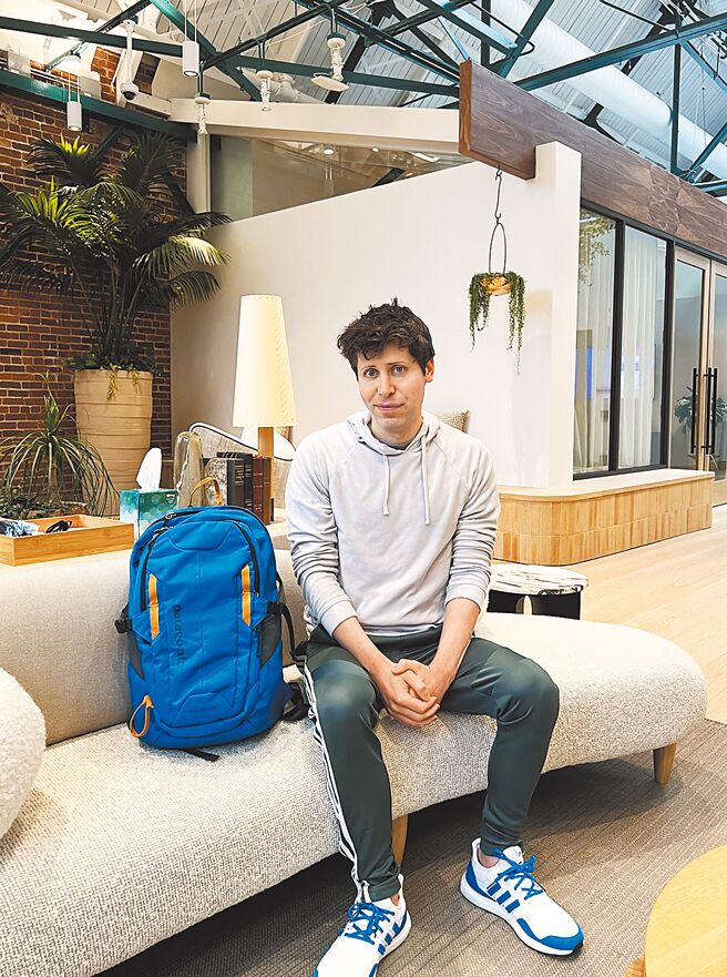 回锅OpenAI破局，阿特曼和OpenAI前总裁兼共同创办人布罗克曼加入微软。（摘自阿特曼社群媒体X）