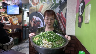 犯基隆大忌 YTR用餐提1要求「碗變臉盆大」：本來不信的