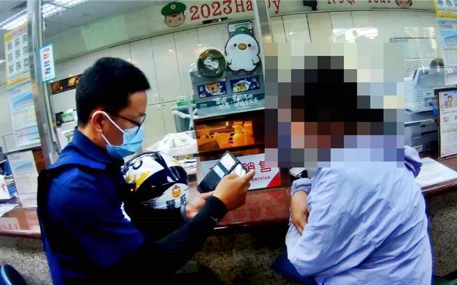 65岁张姓妇人遇上假均依真诈骗。（高市凤山分局提供／杨舒婷高雄传真）