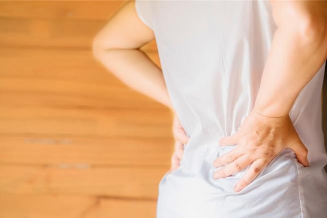 史他丁降血脂药物可能出现肌肉酸痛等副作用，尤其是甲状腺功能低下的病人。（大千医院提供／李京升苗栗传真）