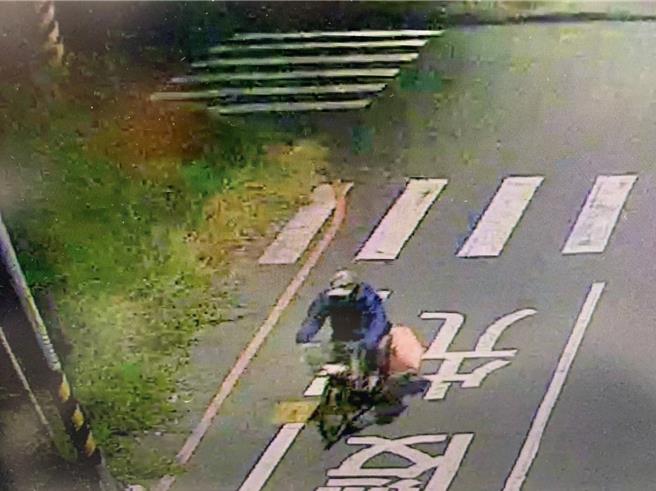 警方掌握黄男到被害人家中偷走鸡、鸭。（读者提供／曹婷婷台南传真）