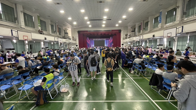 来自全国优异选手于国立嘉义高工竞艺，为技职学生搭建互相切磋交流的平臺。(照片/教育部国教署提供)