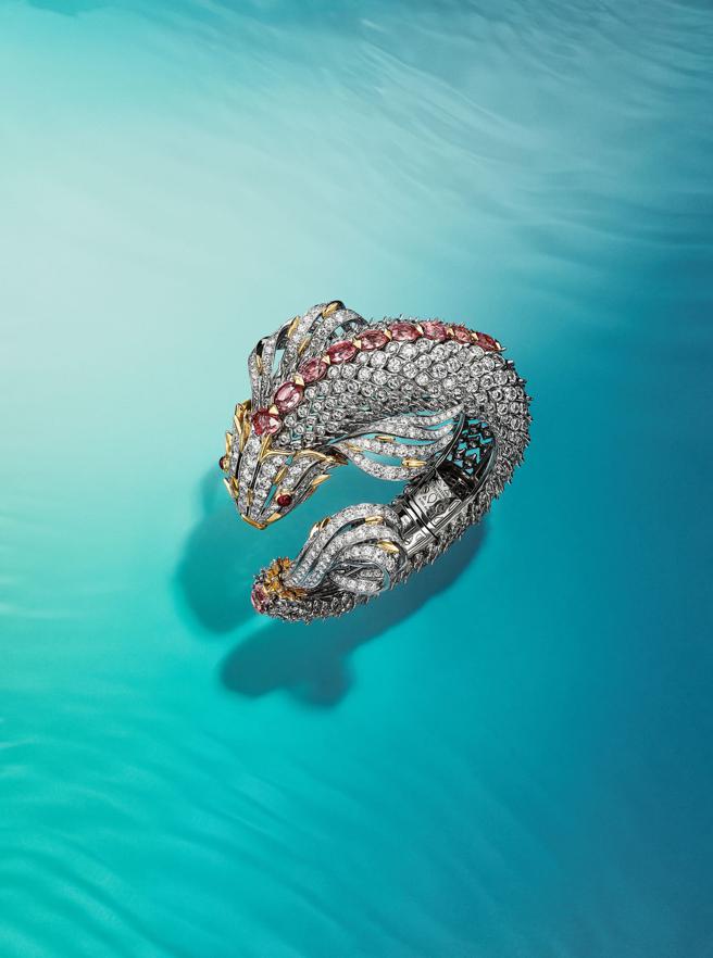 TIFFANY全新Blue Book系列珠寶魚躍光影 (Pisces)粉紅剛玉胸針。（Tiffany & Co.提供）