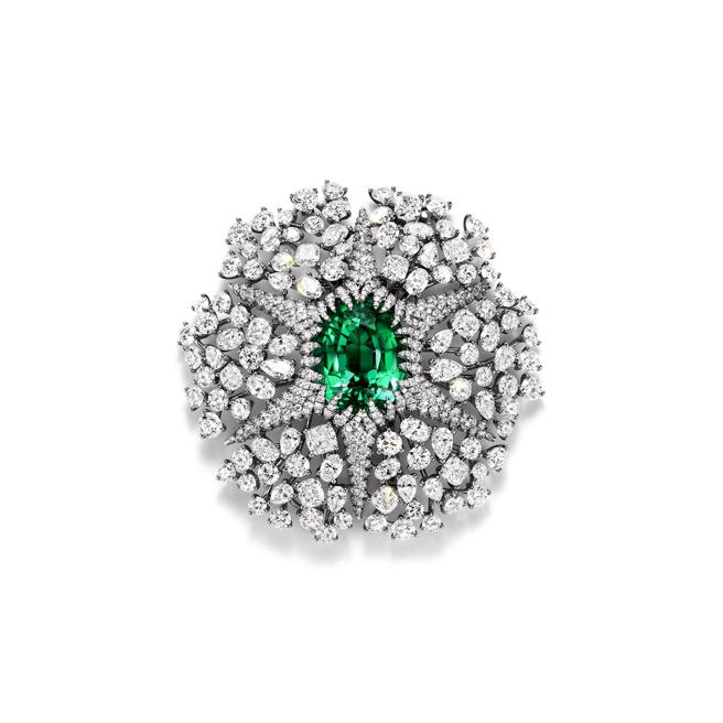 TIFFANY全新Blue Book系列珠宝，以海星为灵感打造的海岩星韵胸针。（Tiffany & Co.提供）