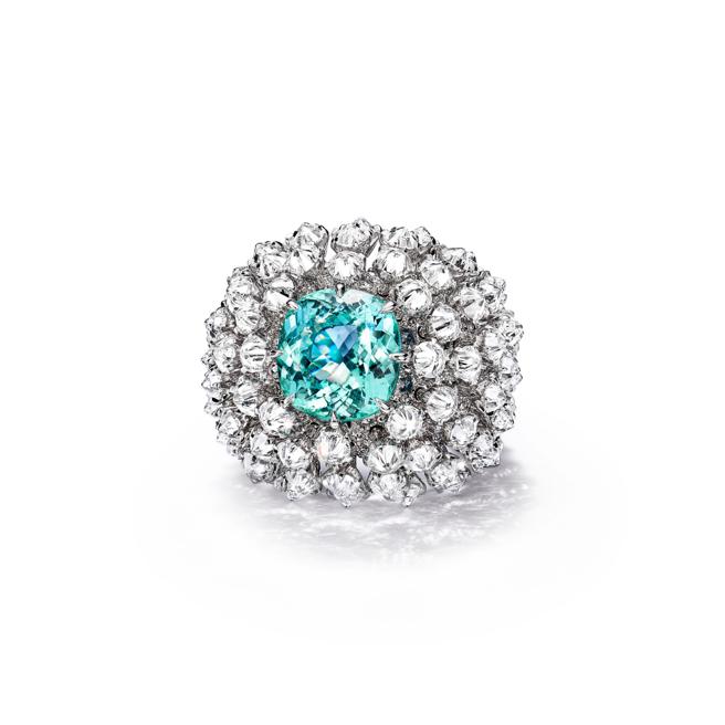 TIFFANY全新Blue Book系列珠寶，以海葵為靈感打造的花舞海葵 (Sea Anemone )戒指。（Tiffany & Co.提供）