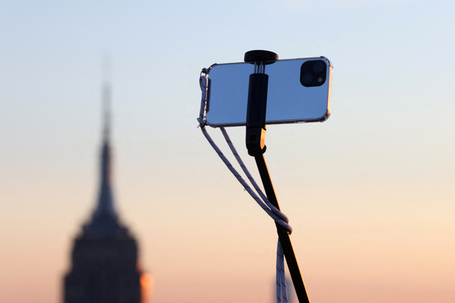 全球智慧型手机市场终于有了起色。（资料照／路透）