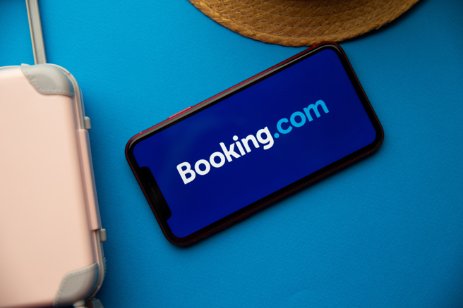 Booking.com已成全球最大的旅行社。（圖／Shutterstock）