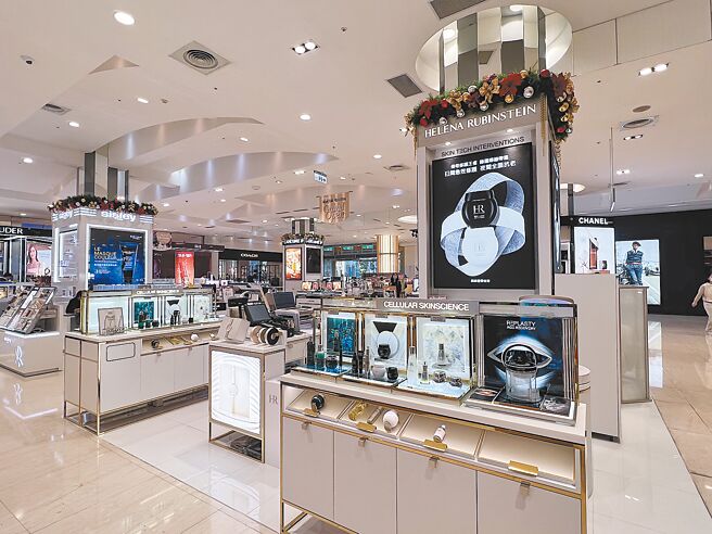 SOGO天母店美妆再升级，近期引进HR赫莲娜等新品牌。（吴奕萱摄）