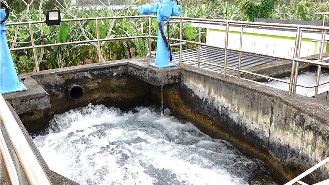 台湾自来水公司去年于台东利嘉净水厂设置发电机组，每小时发电量130瓩，每日可供逾200家户用电，成为全台首座运转发电的净水厂。（萧嘉蕙摄）