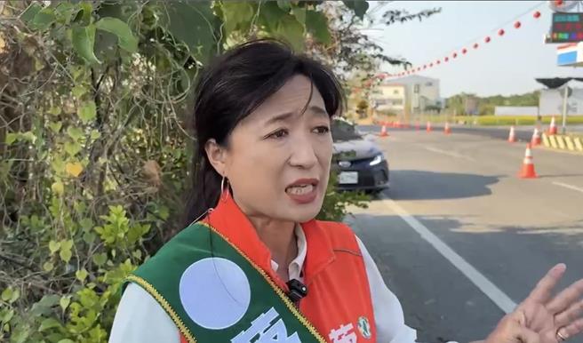 民進黨立委蔡培慧挨批是鹿谷鄉「幽靈立委」，蔡培慧不客氣回嗆對手「你忘了問光明派出所我內轆有租房方便服務濁水溪線7鄉鎮」！立委蔡培慧提供