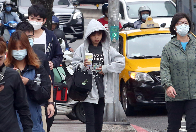 受东北季风影响，北部变天转湿凉。（图／示意图，记者赵双杰摄影）