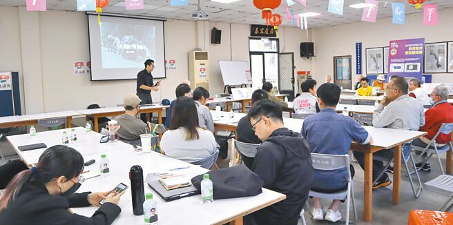 新竹县住都中心将在竹东镇兴建社宅「东林好室」，地方人士盼维持地方林业地景及歷史记忆，希望暂停社宅设计工程，22日办理公开会议凝聚共识。（邱立雅摄）