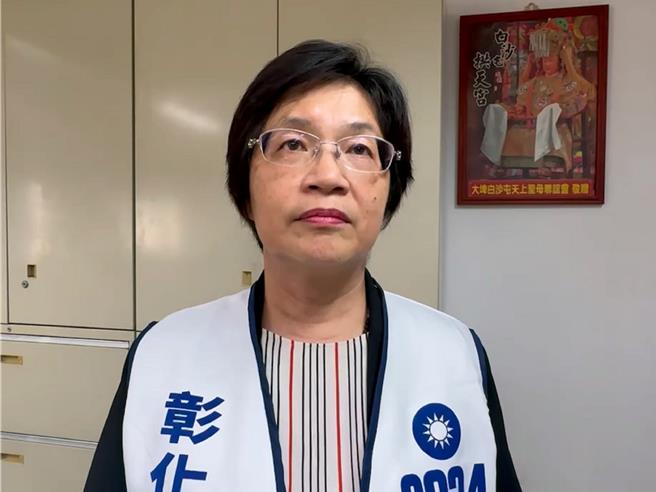 国民党彰化县长王惠美24日带领同党立委参选人完成登记后表示，既然蓝白合破局了，国民党就走自己的路，全力支持侯友宜。（孙英哲摄）