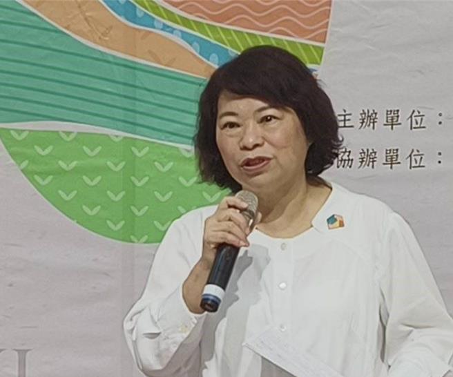 嘉义市长黄敏惠表示，国民党准备好了，一定会勇敢向前走。（廖素慧摄）