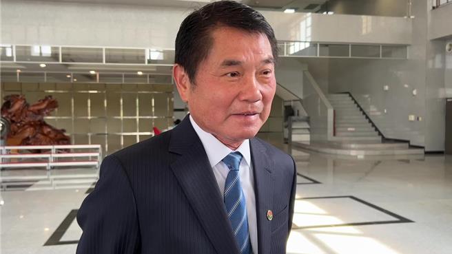 总统选举蓝白合破局，苗栗县长锺东锦呼吁立委选举应脱勾处理。（谢明俊摄）