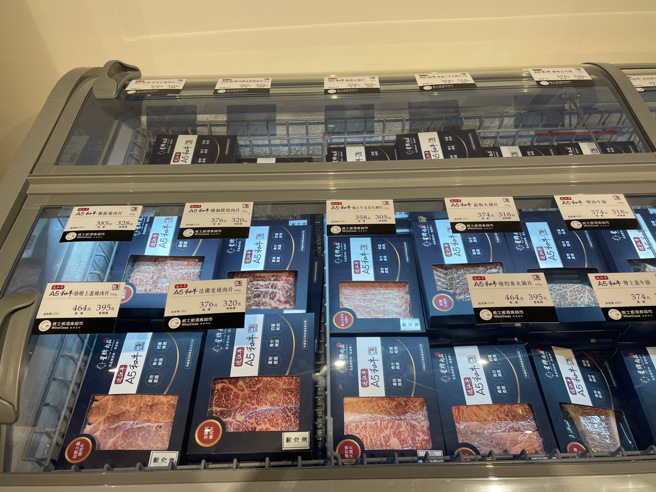 日本A5和牛近江牛价格比他牌低了三分之一左右。(谢明智摄)
