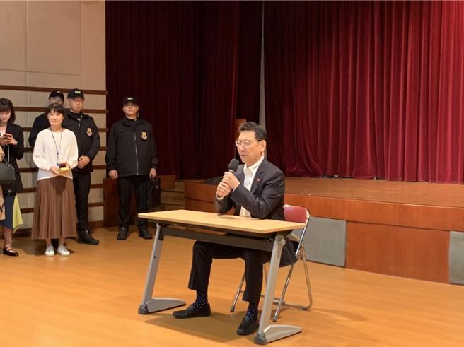 国民党副总统参选人赵少康召开记者会。（张薷摄）