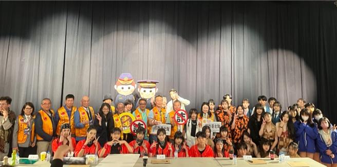 国际狮子会协助参与此次的防诈、反毒活动。（警方提供）