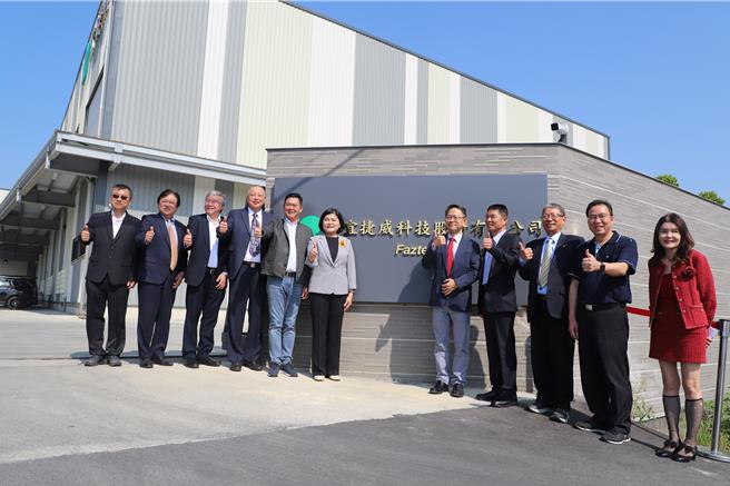 宜捷威公司在西螺镇新设置的大型蔬果理货包装场，24日启用。（周丽兰摄）