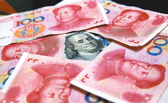 受到人民币贬值，中国大陆今年资本持续外流，但随着贬势暂告一段落及陆股似落底回稳，北向资金可望重新回流，并连带稳定人民币的匯率。图／本报资料照片