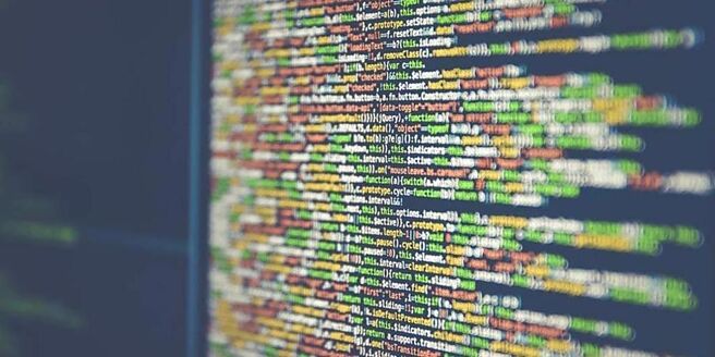 大眾控（3701）董事长简民智23日指出，明年受惠AI、卫星商机带动，将为其带来多元成长动能。图／摘自Unsplash