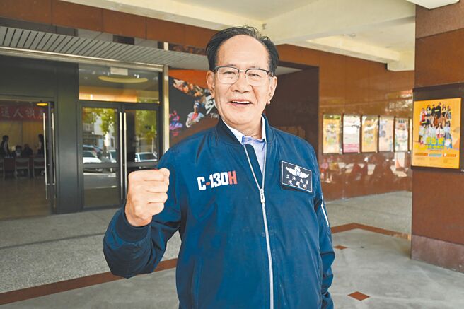 苗栗县一选区立委参选人陈超明，由国民党礼让，以无党身分力拚4连霸，在地耕耘12年，实力相当雄厚。（李京升摄）