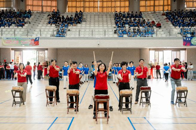 辅英科大65周年校庆  健康「鼓」舞 震撼全场