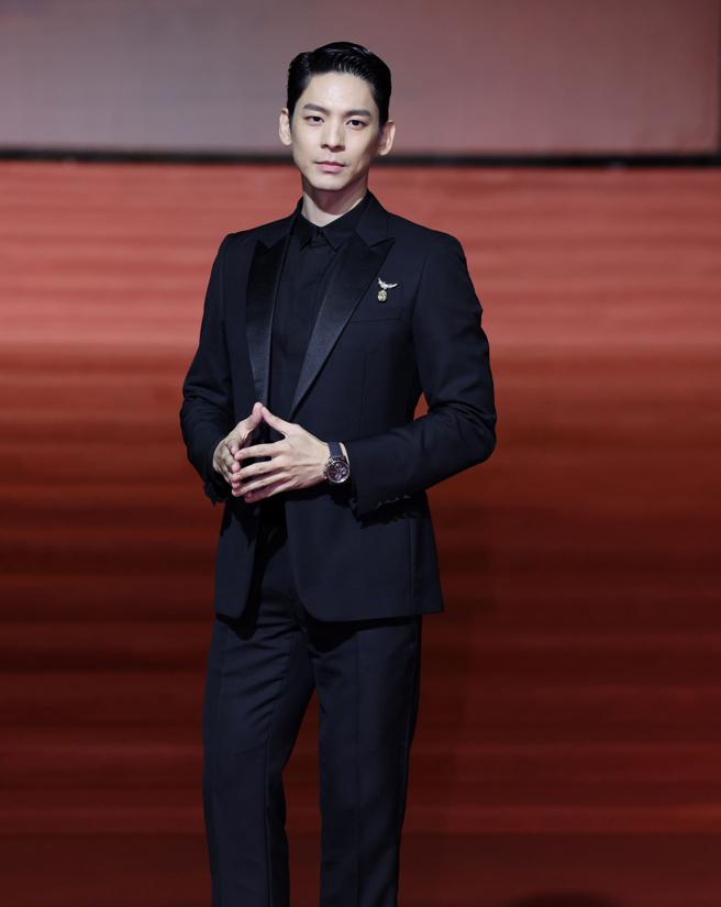 林柏宏穿DIOR西裝戴Tiffany石上鳥和浪琴表，帶來好兆頭。（羅永銘攝）