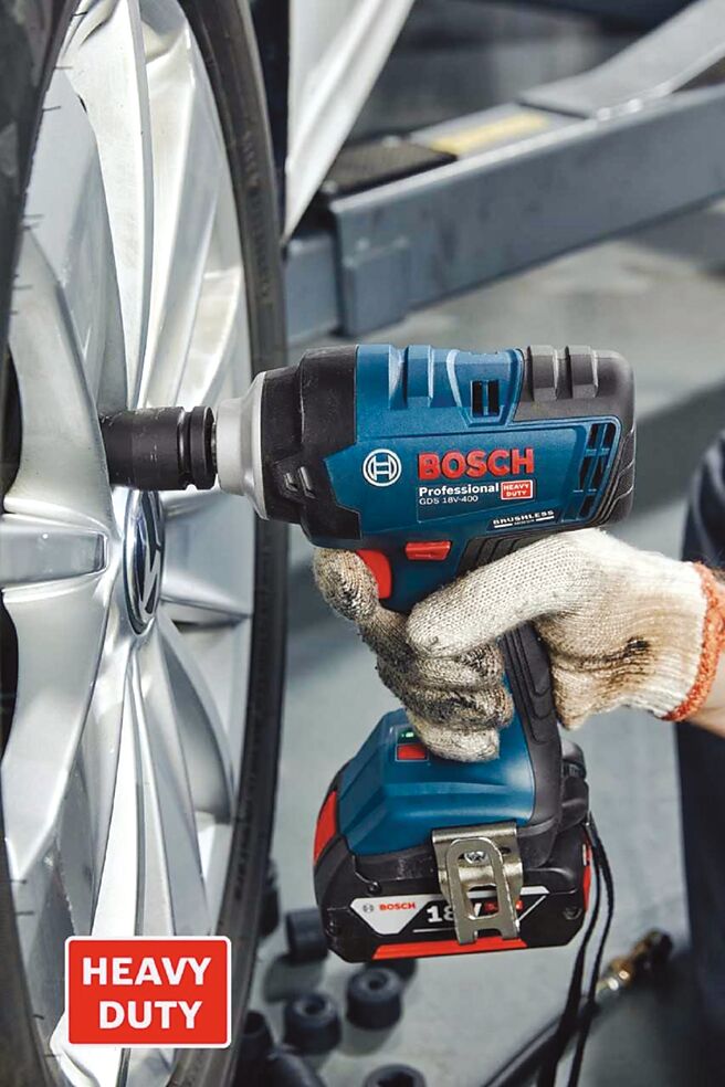 博世电动工具列经济部机车行低碳补助方案合作伙伴，创新锂电电动工具助力机车产业。图／博世提供