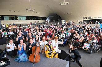 中鋼教育基金會支持 「張正傑的輪椅音樂會」 連9年舉辦