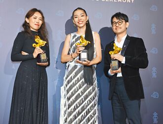 洪佩瑜獲電影歌曲獎 成雙金得主