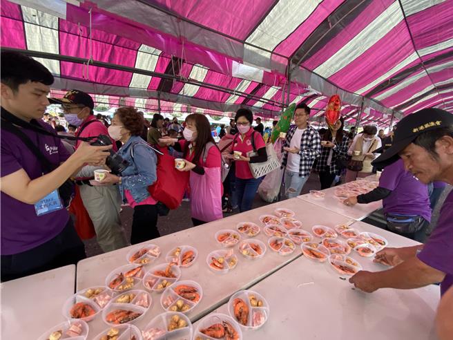 东海岸旗鱼季包含镖旗鱼竞赛、免费品尝当季新鲜旗鱼料理等。（蔡旻妤摄）