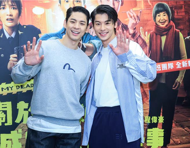 许光汉（右）和林柏宏对于落马相当平常心。（粘耿豪摄）