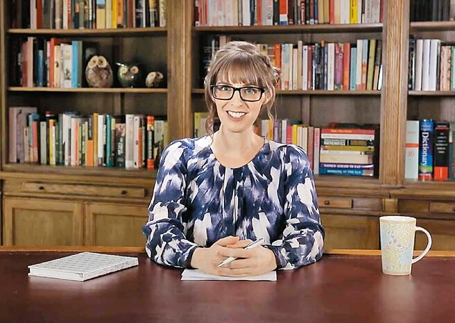 43岁的澳洲歷史学家莱斯涉嫌在台远程与情夫策画谋杀前夫。（摘自Youtube）