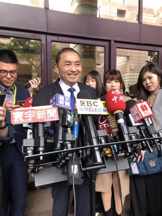 绿批黑白郎君 侯反击：「抹红又抹黑」快拿政见出来